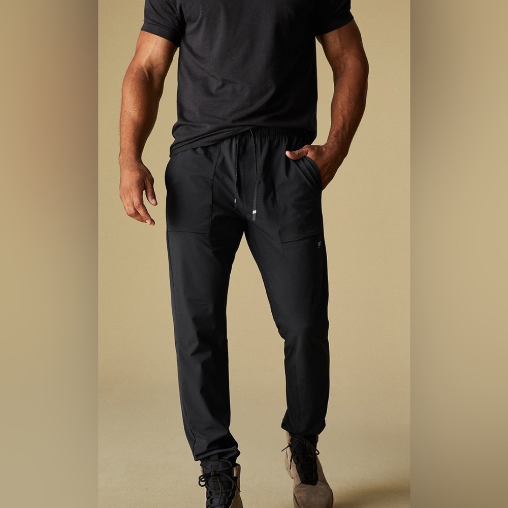 New With Tags Fabletics The One Jogger Black Men’s Size Large